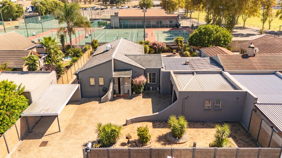 3 Bedroom Property for Sale in Arauna Western Cape